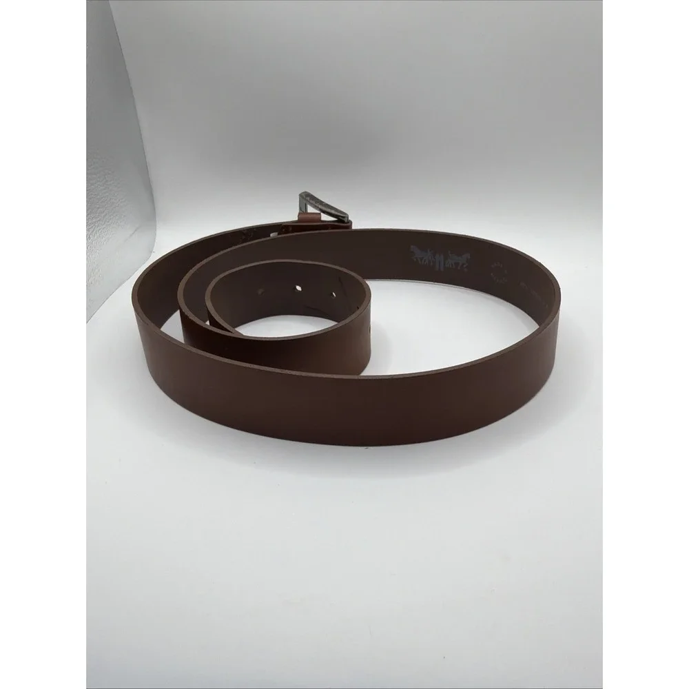 Levis Leather Belt Mens 42 Brown Bovine Leather Classic Casual Silver‎ Buckle